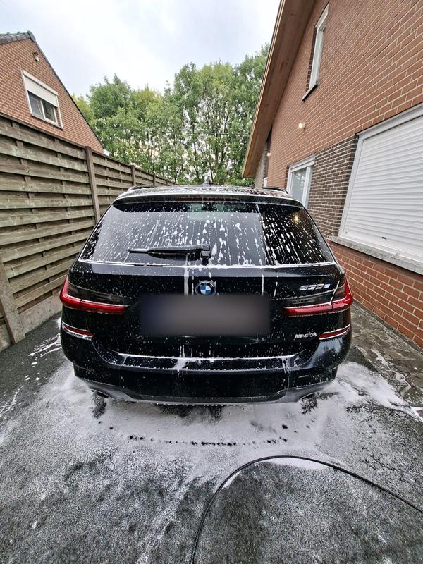 BMW 330e gedetaild door DE detailing Tielt (foto 26)