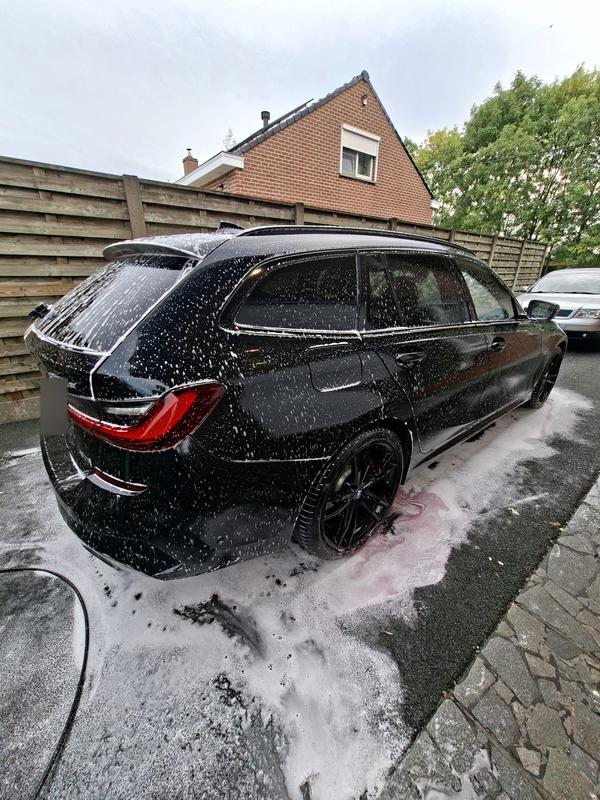 BMW 330e gedetaild door DE detailing Tielt (foto 28)